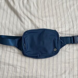 New without tags blue Lululemon Fanny pack